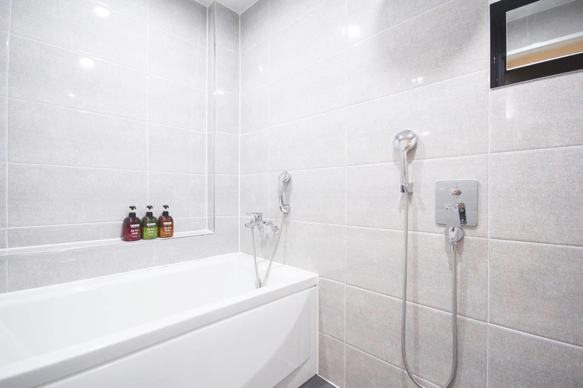 Haru Hotel Kimhe Kültér fotó